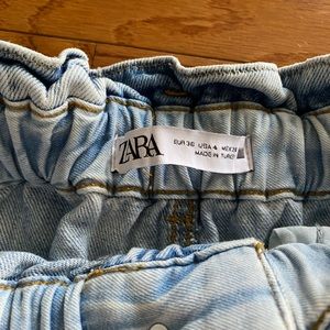 Zara cinched waist straight jeans